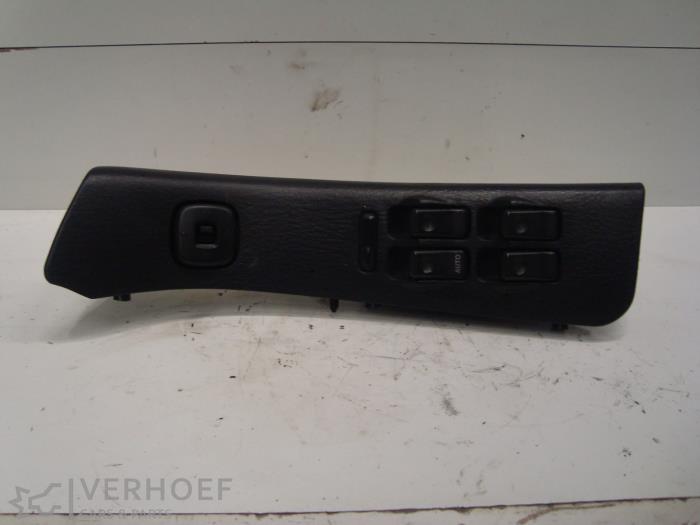 Usados Interruptor combinado de ventanillas Mazda 323 F (BA14) 1.5i GLX,GT 16V Precio de solicitud ofrecido por Verhoef Cars & Parts