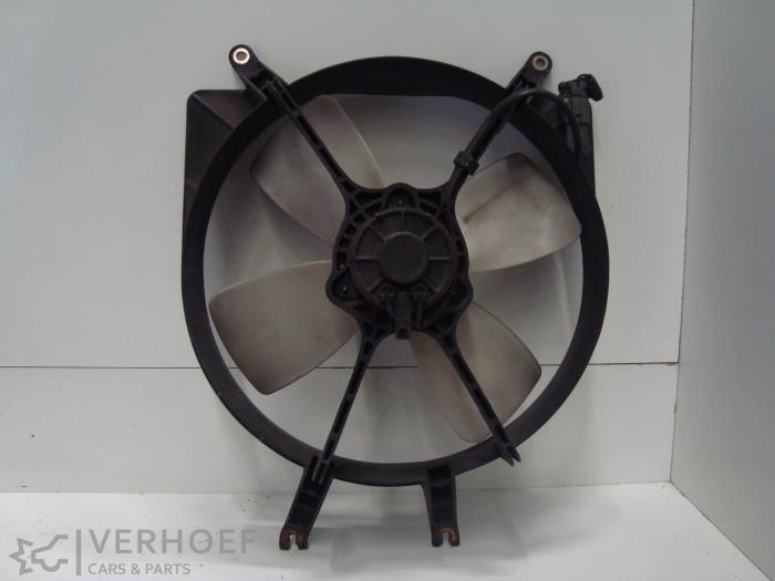 Używane Wentylator Honda CRX (EG/EH) 1.6 ESi 16V Cena na żądanie oferowane przez Verhoef Cars & Parts