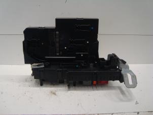 Used Fuse box Mercedes E (W212) E-250 CDI 16V BlueEfficiency Price on request offered by Verhoef Cars & Parts