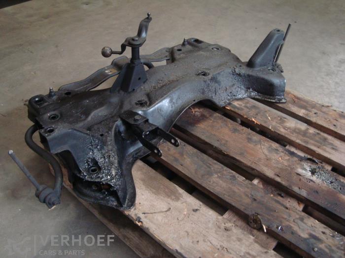 Subframe from a Peugeot 206 (2A/C/H/J/S) 1.4 HDi 2006