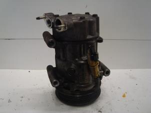 Usagé Pompe clim Peugeot 206 (2A/C/H/J/S) 1.4 HDi Prix € 50,00 Règlement à la marge proposé par Verhoef Cars & Parts