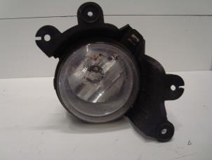 Used Fog light, front right Ssang Yong Kyron 2.0 200 Xdi 16V 4x2 Price on request offered by Verhoef Cars & Parts