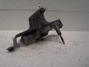 Used Rear wiper motor Toyota Corolla Wagon (E12) 2.0 D-4D 16V 115 Price on request offered by Verhoef Cars & Parts