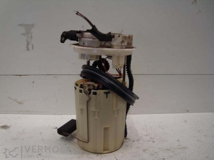Gebrauchte Benzinpumpe Toyota Corolla (E12) 1.6 16V VVT-i Preis € 50,00 Margenregelung angeboten von Verhoef Cars & Parts