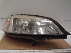 Used Headlight, right Opel Astra G (F08/48) 1.6 16V Price € 25,00 Margin scheme offered by Verhoef Cars & Parts