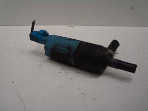 Used Headlight washer pump Renault Laguna II Grandtour (KG) 1.9 dCi 120 Price on request offered by Verhoef Cars & Parts