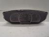 Kia Carens II (FJ) 1.6i 16V Instrument de bord