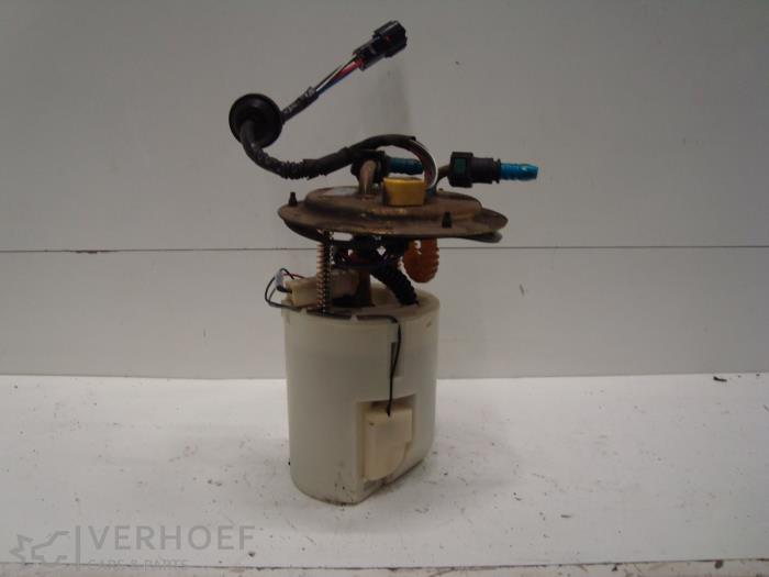 Gebrauchte Benzinpumpe Kia Carens II (FJ) 1.6i 16V Preis € 30,00 Margenregelung angeboten von Verhoef Cars & Parts