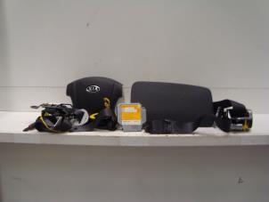 Usagé Kit + module airbag Kia Sportage (JE) 2.0 CVVT 16V 4x2 Prix € 350,00 Règlement à la marge proposé par Verhoef Cars & Parts