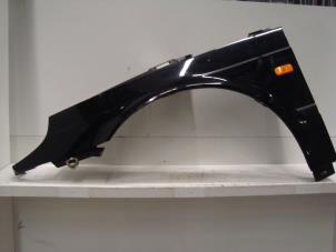Used Front wing, left Saab 9-5 Estate (YS3E) 2.0t 16V Price € 40,00 Margin scheme offered by Verhoef Cars & Parts