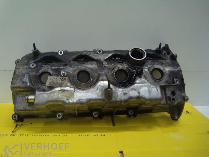 Usagé Couvercle soupapes Toyota Corolla Wagon (E12) 2.0 D-4D 16V 115 Prix sur demande proposé par Verhoef Cars & Parts