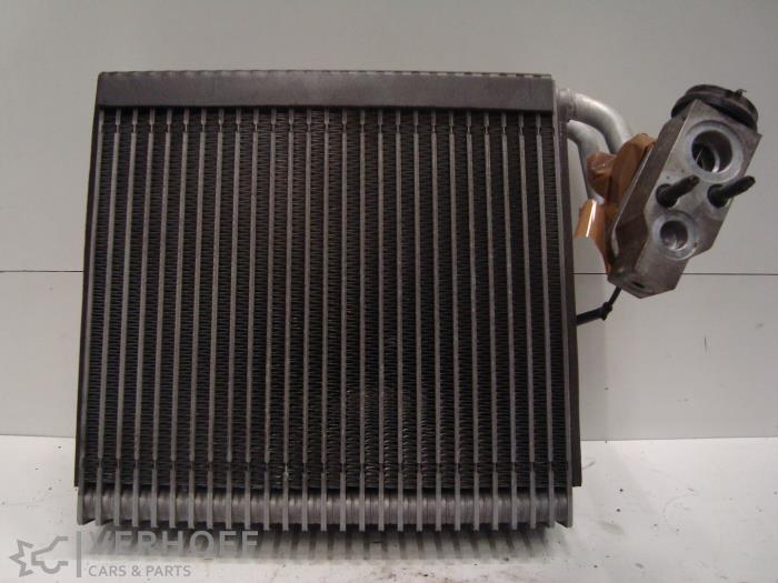 Usagé Radiateur clim Chevrolet Captiva (C100) 2.0 CDTI 16V 150 4x4 Prix € 60,00 Règlement à la marge proposé par Verhoef Cars & Parts
