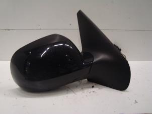 Used Wing mirror, right Volkswagen Golf IV (1J1) 2.0 Price on request offered by Verhoef Cars & Parts