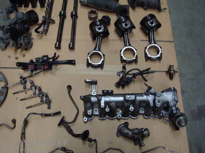 Divers d'un Toyota Land Cruiser (J12) 3.0 D-4D 16V 2008
