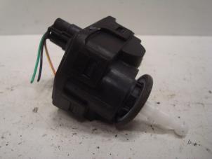 Used Headlight motor Mitsubishi Carisma 1.8 GDI 16V Price on request offered by Verhoef Cars & Parts