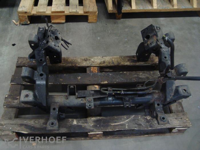 Begagnade Underram Mitsubishi Pajero Hardtop (V6/7) 3.2 DI-D 16V Pris på förfrågan erbjuds av Verhoef Cars & Parts