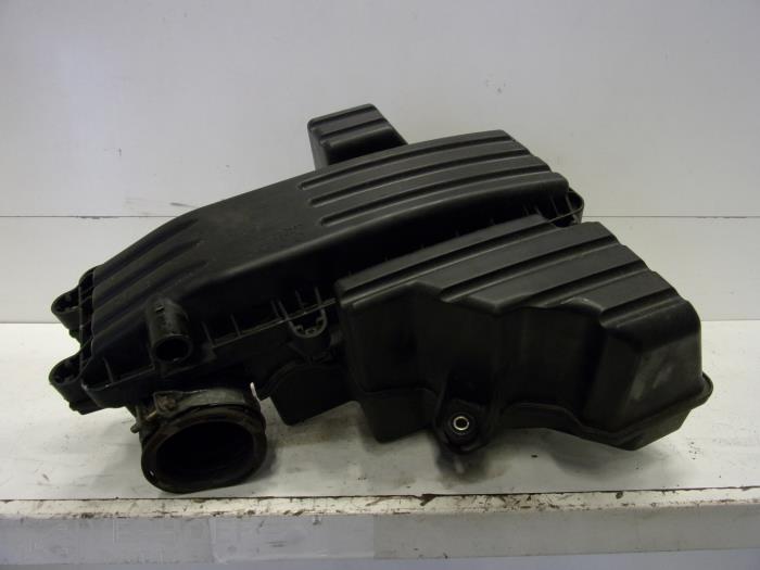 Begagnade Luftfilterhus Honda Jazz (GD/GE2/GE3) 1.3 i-Dsi Pris € 50,00 Marginaltabell erbjuds av Verhoef Cars & Parts