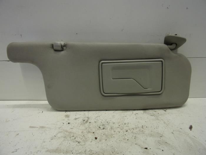 Sun visor Toyota Corolla Verso 2.0 D-4D 16V 90