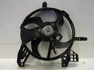 Usagé Moto ventilateur Nissan Micra (K12) 1.2 16V Prix € 35,00 Règlement à la marge proposé par Verhoef Cars & Parts