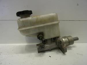 Used Master cylinder Chevrolet Captiva (C100) 3.2 V6 24V 4x4 Price on request offered by Verhoef Cars & Parts
