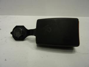 Used Front seatbelt buckle, right Smart City-Coupé 0.6 Turbo i.c. Smart&Pure Price on request offered by Verhoef Cars & Parts