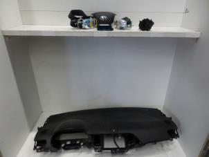 Usados Juego y módulo de airbag Kia Picanto (TA) 1.0 12V Precio € 250,00 Norma de margen ofrecido por Verhoef Cars & Parts