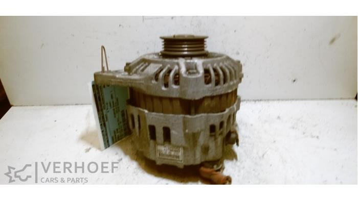 Dynamo van een Mitsubishi Space Star (DG) 1.8 16V GDI 2001