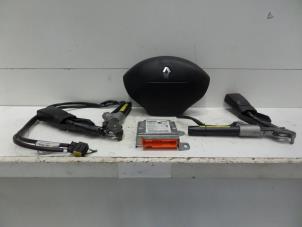 Used Airbag set + module Renault Kangoo Express (FC) 1.5 dCi 68 Price on request offered by Verhoef Cars & Parts