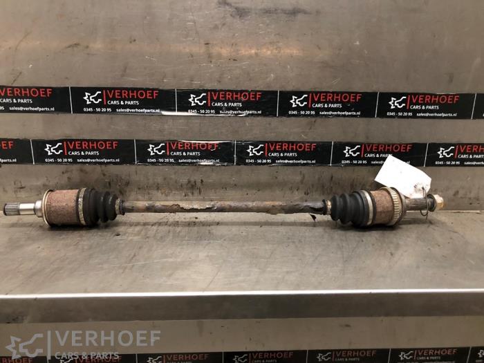 Gebrauchte Antriebswelle links hinten Honda CR-V (RD1/3) 2.0i 16V VTEC Preis auf Anfrage angeboten von Verhoef Cars & Parts