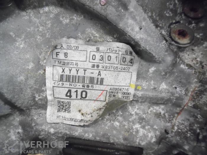 Getriebe van een Toyota Avensis Wagon (T27) 2.2 16V D-4D-F 150 2010