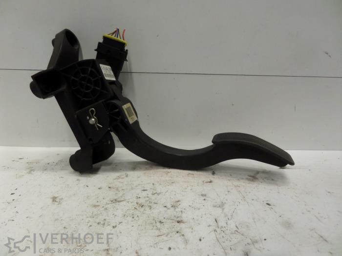 Begagnade Gaspedalsensor Hyundai H-300 2.5 CRDi Pris på förfrågan erbjuds av Verhoef Cars & Parts