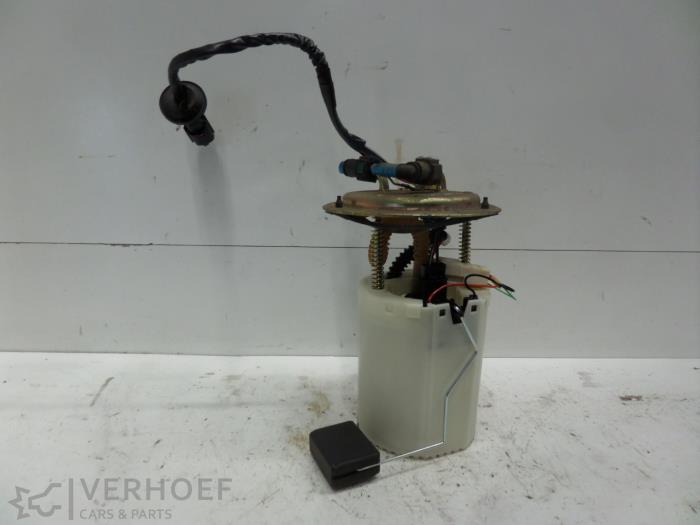 Gebrauchte Benzinpumpe Kia Carens II (FJ) 1.6i 16V Preis auf Anfrage angeboten von Verhoef Cars & Parts