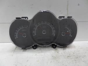 Used Instrument panel Kia Venga 1.4 CVVT 16V Price on request offered by Verhoef Cars & Parts