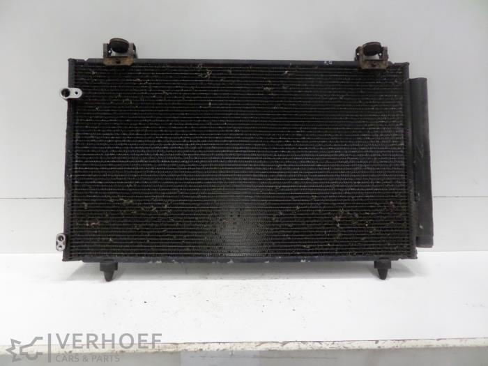 Usagé Radiateur clim Toyota Corolla Wagon (E12) 2.0 D-4D 16V 115 Prix sur demande proposé par Verhoef Cars & Parts