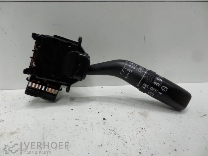 Używane Przelacznik wycieraczki Mazda MPV (LW19/69) 2.3 16V Cena na żądanie oferowane przez Verhoef Cars & Parts