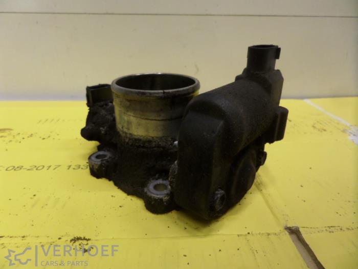 Gebrauchte Drosselklappengehäuse Toyota Corolla Verso (R10/11) 2.2 D-4D 16V Preis € 50,00 Margenregelung angeboten von Verhoef Cars & Parts