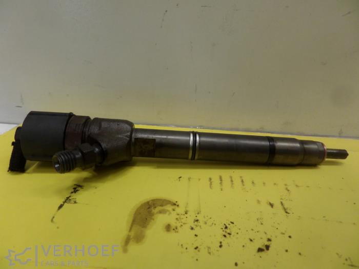 Usagé Injecteurs Hyundai i30 Crosswagon (WWH) 1.6 CRDi 16V VGT HP Prix € 80,00 Règlement à la marge proposé par Verhoef Cars & Parts