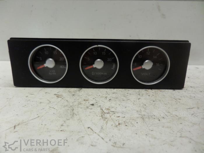 Begagnade Innerdisplay Hyundai Coupe 2.0i 16V CVVT Pris € 25,00 Marginaltabell erbjuds av Verhoef Cars & Parts