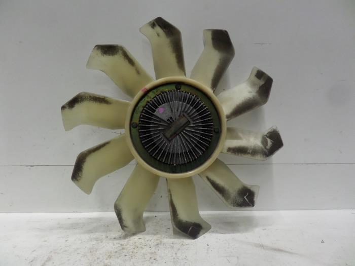 Viscous cooling fan from a Mitsubishi Canter 3.0 Di-D 16V 2007