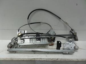 Used Window mechanism 2-door, front left Mitsubishi Canter 3.0 Di-D 16V Price € 75,00 Margin scheme offered by Verhoef Cars & Parts