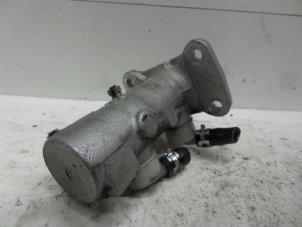 Used Master cylinder Mitsubishi Canter 3.0 Di-D 16V Price on request offered by Verhoef Cars & Parts