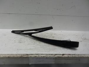 Used Rear wiper arm Hyundai i30 Crosswagon (WWH) 1.6 CVVT 16V Price on request offered by Verhoef Cars & Parts