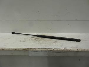 Used Bonnet gas strut, left BMW Mini One/Cooper (R50) 1.6 16V One Price on request offered by Verhoef Cars & Parts
