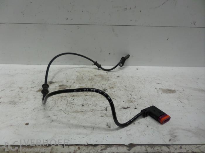 Begagnade ABS-sensor Mercedes E Estate (S212) E-350 CDI V6 24V BlueEfficiency 4-Matic Pris € 30,00 Marginaltabell erbjuds av Verhoef Cars & Parts