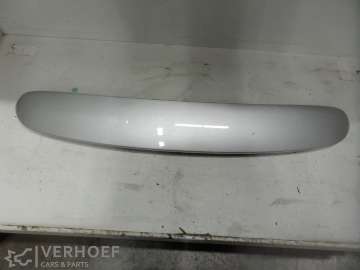 Używane Spojler Mercedes E Estate (S212) E-350 CDI V6 24V BlueEfficiency 4-Matic Cena na żądanie oferowane przez Verhoef Cars & Parts