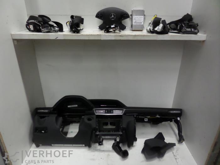 Begagnade Airbagset + modul Mercedes E Estate (S212) E-350 CDI V6 24V BlueEfficiency 4-Matic Pris € 750,00 Marginaltabell erbjuds av Verhoef Cars & Parts