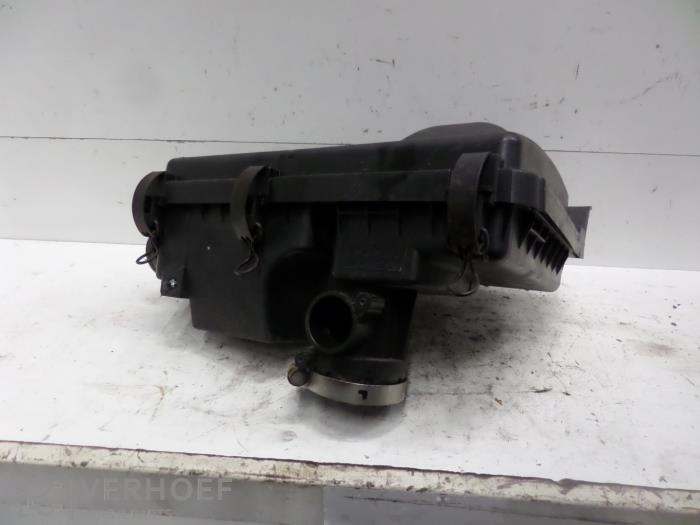 Gebrauchte Luftfiltergehäuse Toyota Prius (NHW20) 1.5 16V Preis € 40,00 Margenregelung angeboten von Verhoef Cars & Parts