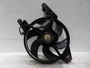 Usagé Moto ventilateur Nissan Micra (K11) 1.0 16V Prix sur demande proposé par Verhoef Cars & Parts