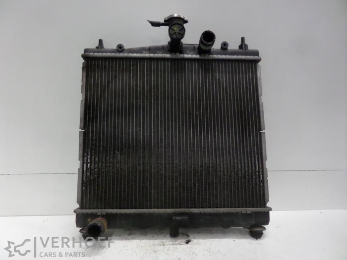 Usagé Radiateur Nissan Micra (K12) 1.0 16V Prix sur demande proposé par Verhoef Cars & Parts