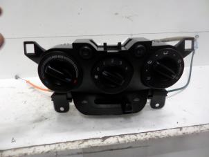 Gebrauchte Heizung Bedienpaneel Mazda 2 (DE) 1.3 16V S-VT Preis auf Anfrage angeboten von Verhoef Cars & Parts